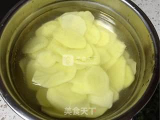 麻辣薯片的做法步骤：2