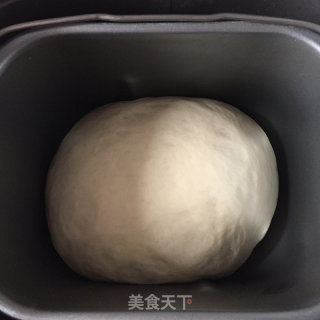 肉松餐包的做法步骤：2