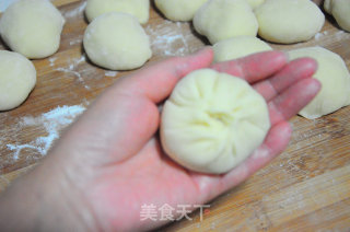 美食小餐包的做法步骤：12