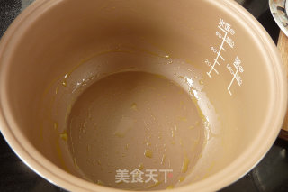 电饭煲：红糖海绵蛋糕的做法步骤：7