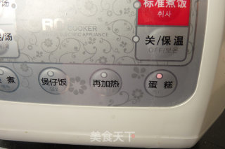 电饭煲：红糖海绵蛋糕的做法步骤：9