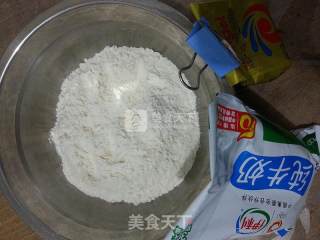 牛奶老式面包的做法步骤：1