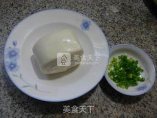 煎馒头的做法步骤：1