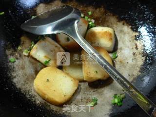 煎馒头的做法步骤：7