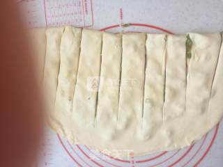 家常葱油饼的做法步骤：6
