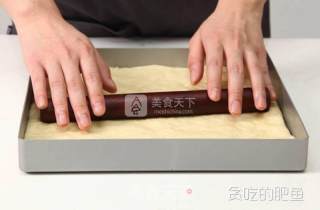 香葱肉丝火腿卷的做法步骤：2
