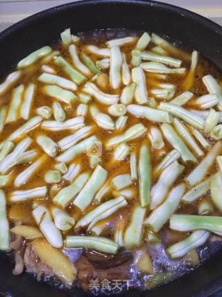 内蒙排骨豆角焖面的做法步骤：6