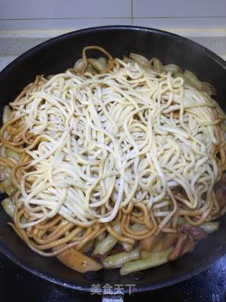 内蒙排骨豆角焖面的做法步骤：9