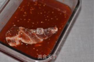 蜜汁叉烧的做法步骤：1