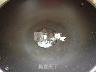 入夏素菜来袭--素炒滑菇的做法步骤：3