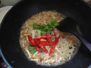 入夏素菜来袭--素炒滑菇的做法步骤：5