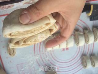麻酱糖花卷的做法步骤：9
