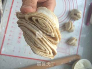 麻酱糖花卷的做法步骤：10