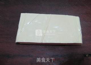 素炒尖椒豆腐皮的做法步骤：2