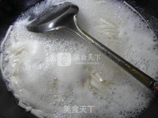 椒蛋汤面的做法步骤：7