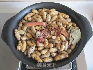 五香煮花生的做法步骤：3