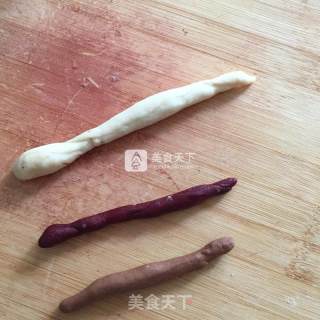 四色花朵豆沙面包的做法步骤：10