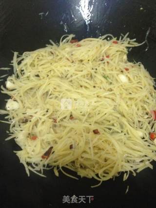 酸辣土豆丝的做法步骤：4