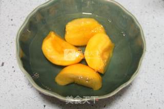 黄桃罐头的做法步骤：5