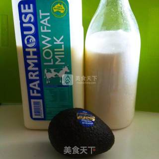 牛油果奶昔的做法步骤：1