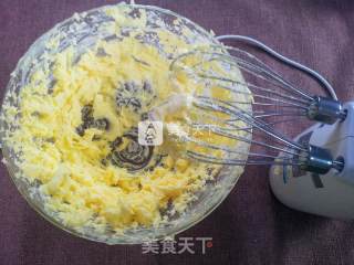恋爱幸运曲奇--香酥杏仁曲奇饼干的做法的做法步骤：2