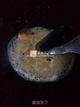 鲜虾炒西兰花的做法步骤：2