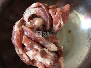 脆排炖土豆的做法步骤：2