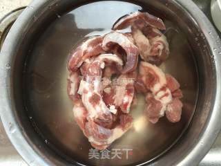 脆排炖土豆的做法步骤：5