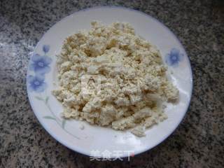 橄榄菜猪肉末炒豆腐的做法步骤：2