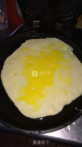 烫面韭菜鸡蛋饼的做法步骤：3