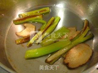 酱烧苦瓜 ♥ 哈哈苦瓜 3的做法步骤：2