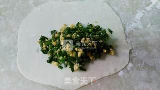 韭菜鸡蛋煎卷的做法步骤：12