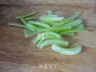 茄丝炒土豆丝的做法步骤：4