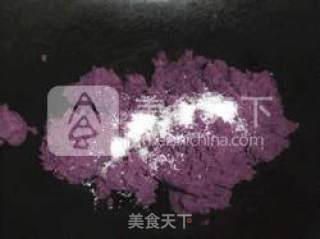 紫薯银丝卷的做法步骤：2