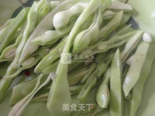豆角丝炒肉的做法步骤：2