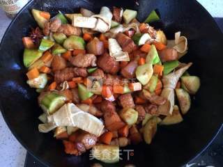 红烧肉焖饭的做法步骤：10