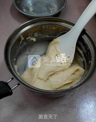 圆嘟嘟的，中空的脆面团【原味泡芙】的做法步骤：4