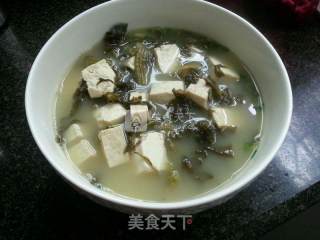 酸菜豆腐鲫鱼汤的做法步骤：7