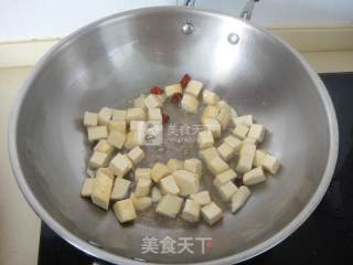 腊肠炒三丁的做法步骤：6