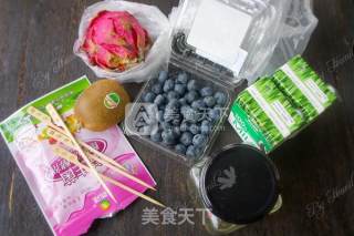 酸奶水果串烧的做法步骤：1