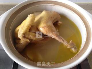【夏笋炖土鸡】的做法步骤：8