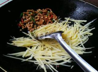 清炒瘦肉土豆丝的做法步骤：5