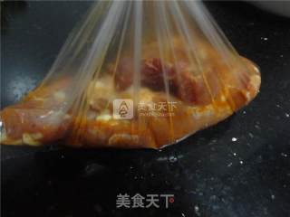 奥尔良叉烧肉的做法步骤：3