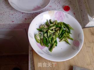 炒羊肉~最简单的方法啦的做法步骤：1