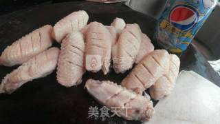 可乐鸡翅的做法步骤：2