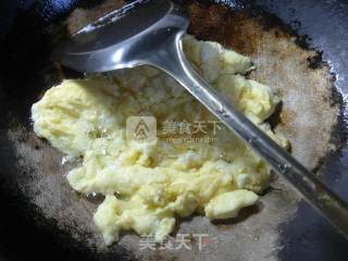 鸡蛋娃娃菜炒米线的做法步骤：6