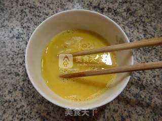 香菇鸡蛋炒五号菜的做法步骤：3