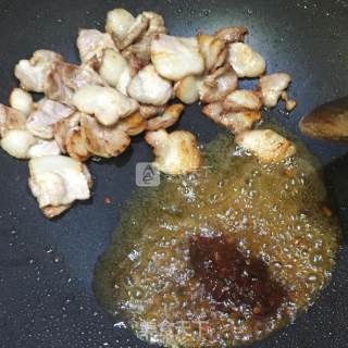 盐煎肉的做法步骤：2