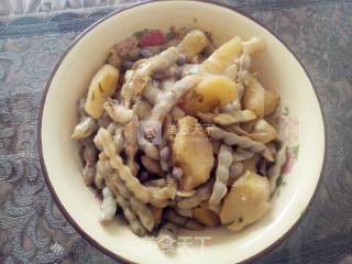 土豆炖豆角~~家常菜的做法步骤：8