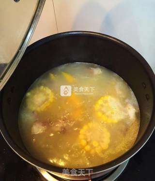 玉米南瓜土豆杂烩鲜蔬汤的做法步骤：8